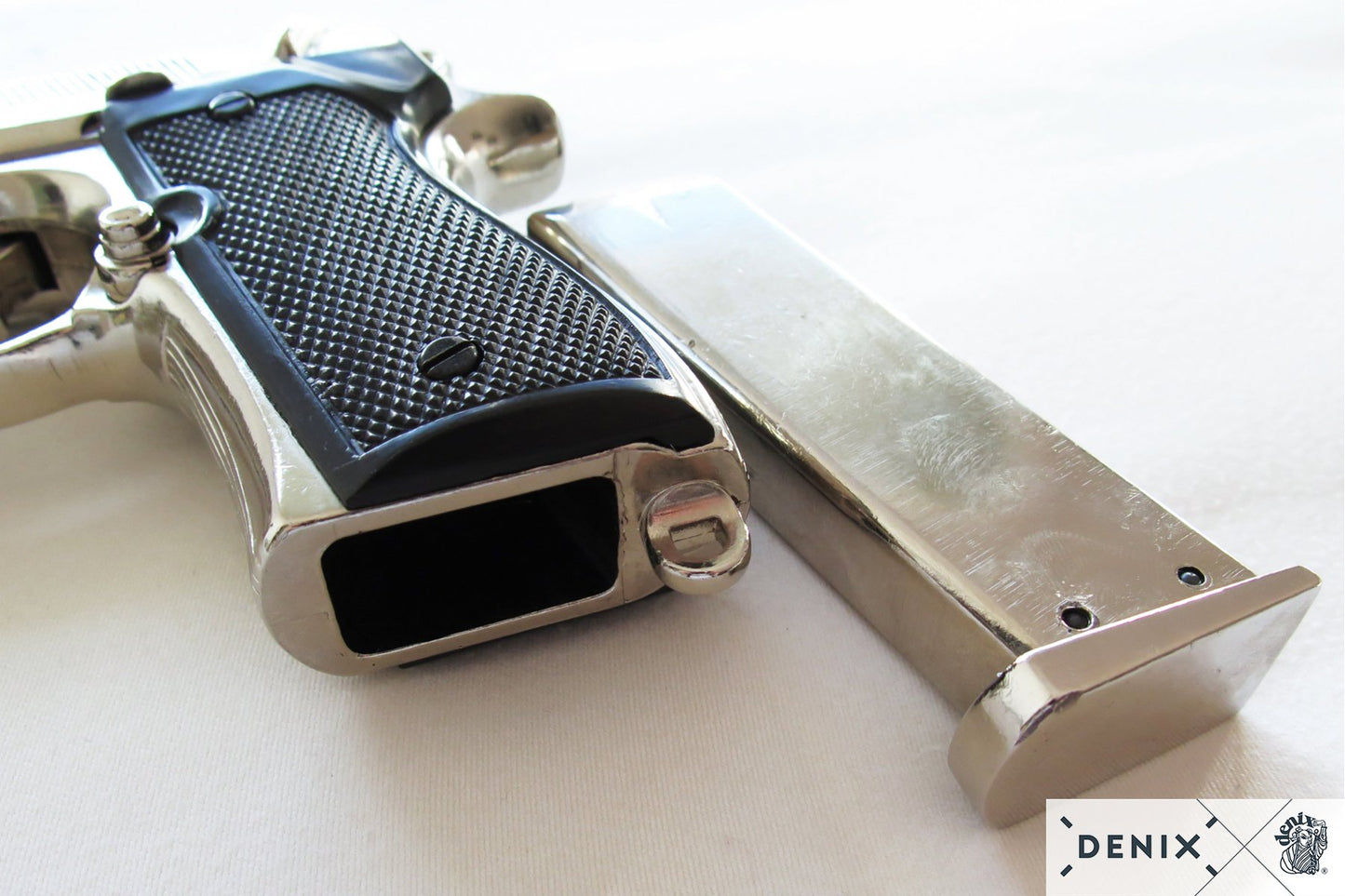 Réplique du pistolet Beretta, 92 F