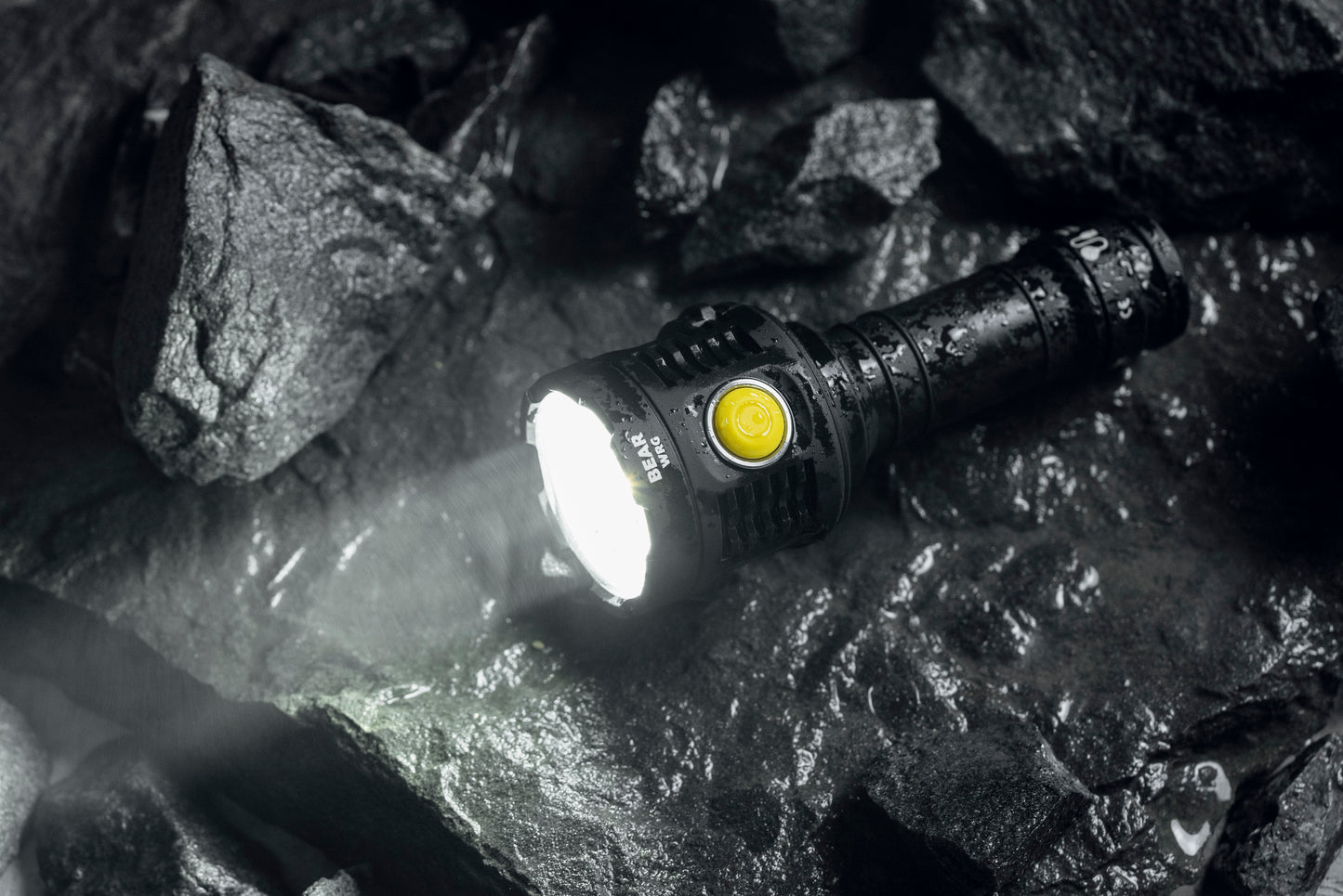 Bear WRG - 1500 Lumens Blanc / 180 Lumens Vert / 130 Lumens Rouge